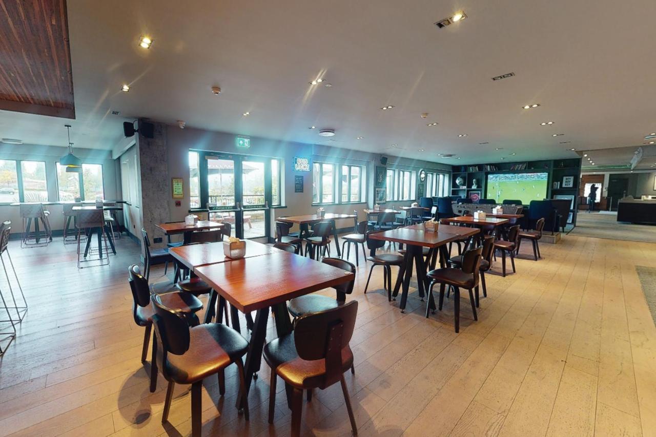 Village Hotel Birmingham Dudley Exterior photo